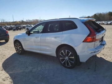 Volvo XC60 II 2024 Volvo XC 60 Plus, 2024r., 4x4, 2.0L 2.0 Benzyna 247KM, zdjęcie 3