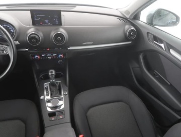 Audi A3 8V Sportback 5d Facelifting 1.5 35 TFSI 150KM 2020 Audi A3 35 TFSI, Salon Polska, Serwis ASO, zdjęcie 6