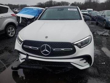 Mercedes GLC C254/X254 2024 Mercedes-Benz GLC Coupe 300, 2024r., 4x4, 2.0L 2.0 Benzyna 255KM, zdjęcie 4