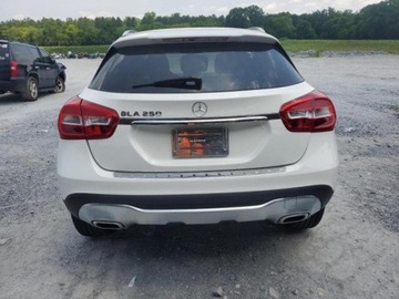 Mercedes GLA I 2019 Mercedes-Benz GLA Mercedes-Benz GLA 250 SUV, od ubezpieczalni 2.0 Benzyna, zdjęcie 4