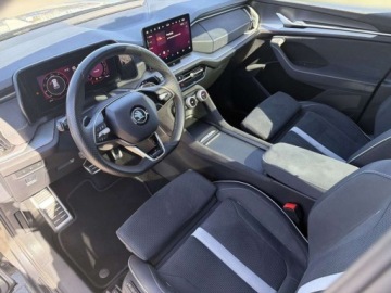 Skoda Kodiaq I SUV Facelifting 2.0 TDI SCR 150KM 2024 Skoda Kodiaq Sportline 7 osobowy Top LED Matrix Pamiec foteli Masaze Faktu, zdjęcie 9