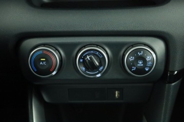 Toyota Yaris IV Hatchback 1.5 Dynamic Force 125KM 2023 Toyota Yaris 1.5 VVT-i, Salon Polska, zdjęcie 9