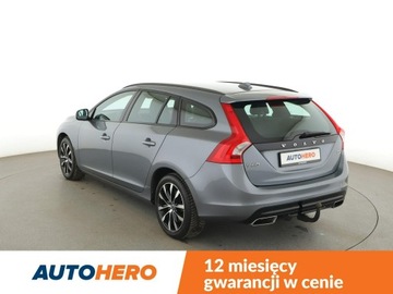 Volvo V60 I Kombi Facelifting 2.0 D2 DRIVE-E 120KM 2017 Volvo V60 Linje Svart D2 skóra navi PDC grzane, zdjęcie 3