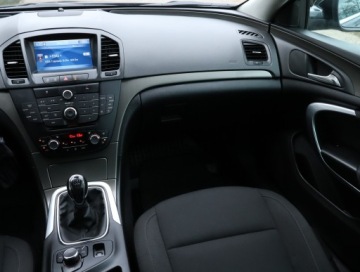 Opel Insignia I Sports Tourer 2.0 CDTI ECOTEC 160KM 2011 Opel Insignia 2.0 CDTI, Navi, Klima, Klimatronic, zdjęcie 7