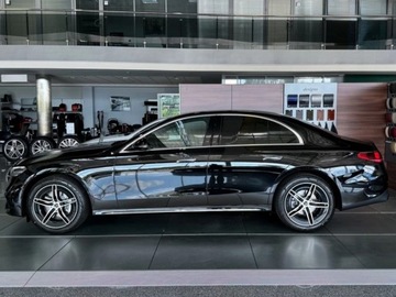 Mercedes Klasa E W214 2024 E Klasa 300 e 4-Matic AMG 2.0 (333KM) 2024, zdjęcie 1