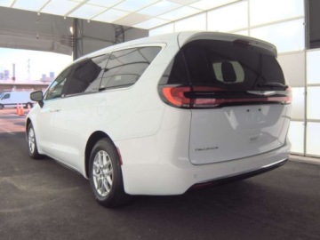 Chrysler Pacifica II 2023 Chrysler Pacifica Chrysler Pacifica Touring L FWD 2023 3.6 Benzyna 287KM, zdjęcie 1