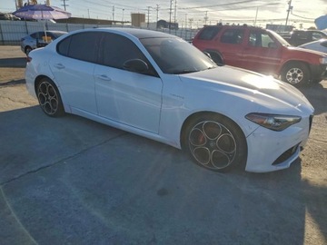 Alfa Romeo Giulia II Sedan Facelifting 2.0 Turbo 280KM 2022 Alfa Romeo Giulia Super 2022 2.0 Benzyna 280KM, zdjęcie 4