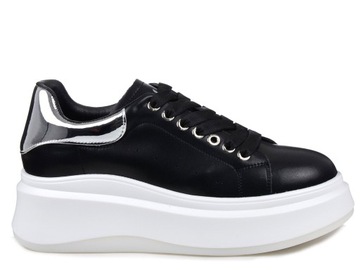 Buty sneakersy damskie czarne na białej platformie skórzane Goe NN2N4032 40