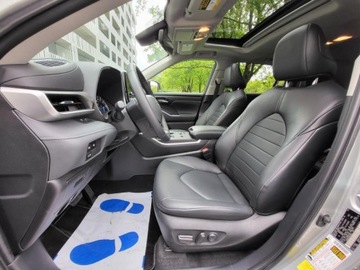 Toyota Highlander III 2.5 248KM 2023 highlander XLE * 2.5l Hybrid 247KM 4X4/AWD Przebieg:9,928km Idealny stan, zdjęcie 4