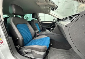 Volkswagen Passat B8 Variant Facelifting 2.0 TDI SCR 150KM 2022 Volkswagen Passat Elegance Pakiety, ACC, Kamera, Podgrzewane 4 fotele, er, zdjęcie 17