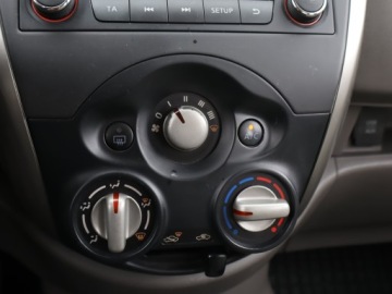 Nissan Micra IV Hatchback 5d 1.2 80KM 2013 Nissan Micra 1.2 12V, Salon Polska, 1. Właściciel, zdjęcie 12