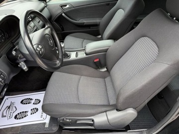 Mercedes Klasa C W203 Coupe W203 1.8 (C 200 Kompressor) 163KM 2005 Mercedes-Benz Klasa C MERCEDES W 203 COUPE Tylko 100000tys km Lift 2005 Pa, zdjęcie 6