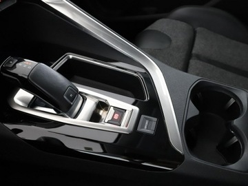 Peugeot 3008 II Crossover 1.2 PureTech 130KM 2017 Peugeot 3008 FV23% Allure automat navi virutal, zdjęcie 30