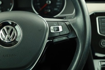 Volkswagen Passat B8 Limousine 1.8 TSI BlueMotion Technology 180KM 2016 VW Passat 1.8 TSI, Salon Polska, Serwis ASO, zdjęcie 15