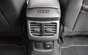 Ford Mondeo V Kombi 2.0 TDCi 150KM 2019 Ford Mondeo 2.0 TDCI ST-Line PowerShif Fuul Ledy kamera Navi Sony Lopatki, zdjęcie 33