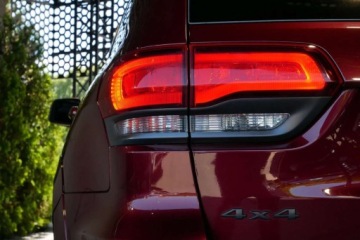Jeep Grand Cherokee IV Terenowy Facelifting 2016 3.6 286KM 2019 Jeep Grand Cherokee High Altitude 3.6 286KM Panorama HarmanKardon Wentylac, zdjęcie 37