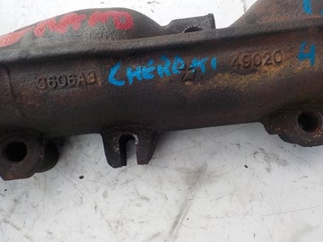 JEEP CHEROKEE WK 5.7 HEMI 326KM KOLEKTOR PRAVÝ