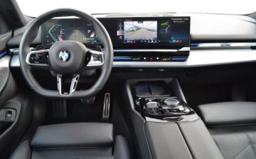 BMW Seria 5 G90-91 Touring 2.0 520d 197KM 2024 BMW Seria 5 520d xDrive M Sport Dealer BMW Bonkowscy Gorzow Wlkp. 2.0, zdjęcie 10