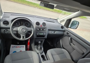 Volkswagen Caddy III Kombi Facelifting 1.2 TSI 104KM 2011 Volkswagen Caddy Swiezo sprowadzonyZarejestrowany Ubezpieczony. Maxi 7 oso, zdjęcie 9