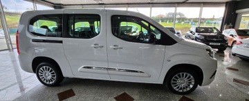 Toyota 2022 Toyota Proace City Verso Proace City Verso Long 7foteli 130KM z polskiego, zdjęcie 14