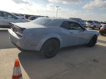 Dodge Challenger III 2020 Dodge Challenger RT Scat Pack 2020 6.4L 6.4 Benzyna 485KM, zdjęcie 3