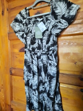 Sukienka czarno biała w liście palmy H&M