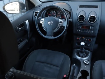 Nissan Qashqai I Crossover Facelifting  1.6 dCi 130KM 2012 Nissan Qashqai+2 1.6 dCi, Salon Polska, 4X4, zdjęcie 6