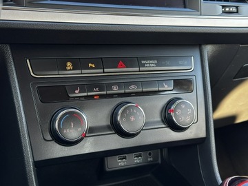 Seat Leon III Hatchback Facelifting 1.4 TSI 125KM 2018 Seat Leon Salon PL! LED, Klima, Grzane fotele, Tem, zdjęcie 19