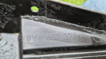 AUDI A3 8V4 VÝZTUHA NÁRAZNÍKU ZADNÍ PRAVÝ 8V4807378A