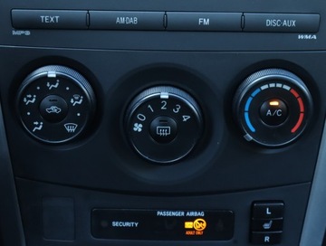 Toyota Corolla X Sedan Facelifting 1.6 Valvematic 132KM 2012 Toyota Corolla 1.6 Valvematic, Salon Polska, zdjęcie 14