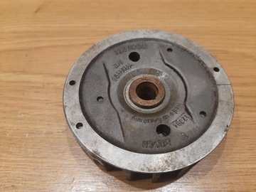 STIHL FS 200 AV МАГНИТНОЕ КОЛЕСО