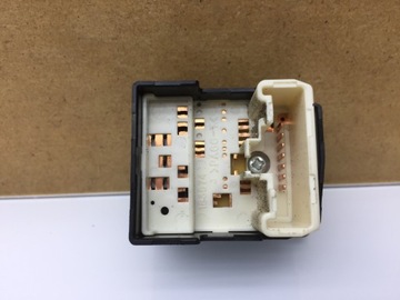 DAIHATSU TERIOS II 2 PŘEPÍNAČ PANEL ZRCÁTKO