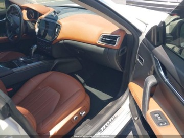 Maserati Ghibli III 2021 Maserati Ghibli S Q4 2021 3.0l 3.0 Benzyna 424KM, zdjęcie 9