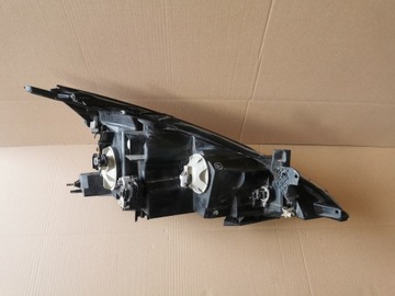 MITSUBISHI GRANDIS 03-11 SVĚTLO LEVÝ PŘEDNÍ EVROPA