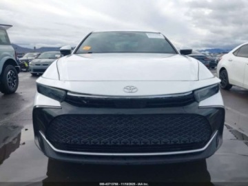 Toyota 2023 Toyota Crown 2023 r., 2,5L XLE 2.5 Hybryda 236KM, zdjęcie 1