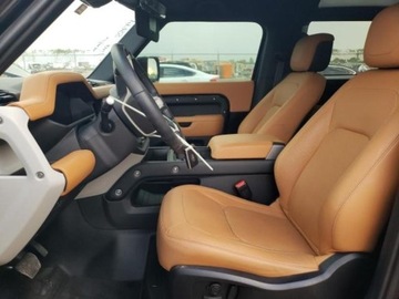 Land Rover Defender IV (L663) 2024 Land Rover Defender 2024r., 90 S, od ubezpieczalni 2.0 Diesel 296KM, zdjęcie 6