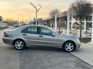 Mercedes Klasa C W203 Sedan W203 1.8 (C 180 Kompressor) 143KM 2007 Mercedes-Benz Klasa C 1.8 143 KM Kompresor Benzyna Zadbany 1.8, zdjęcie 30