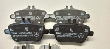KLOCKI HAMUCLOWE TYŁ MERCEDES CLA 0084202320