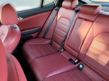 Kia Stinger Liftback 3.3 T-GDi 370KM 2018 Kia Stinger AWD GT Automat 370KM Salon PL 3.3 Benzyna 370KM, zdjęcie 15