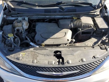 Chrysler Pacifica II 2017 Chrysler Pacifica Touring L 2017 3.6l 3.6 Benzyna 287KM, zdjęcie 6