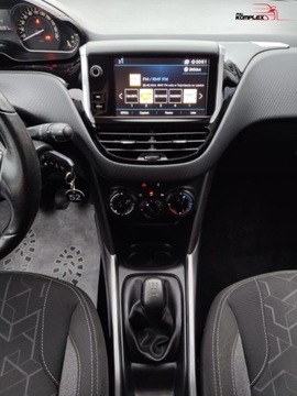 Peugeot 2008 I SUV Facelifting 1.2 PureTech 110KM 2017 Peugeot 2008 1.2 Benzyna 110KM Navi Led Gwarancja 1.2 Benzyna 110KM, zdjęcie 15