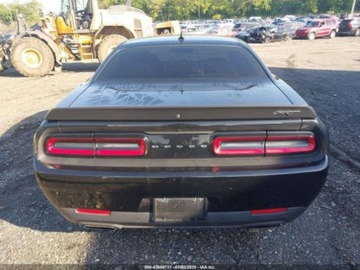 Dodge Challenger III 2016 Dodge Challenger 2016 6.2l 6.2 Benzyna 707KM, zdjęcie 4