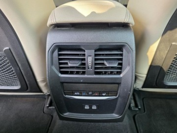 BMW Seria 3 G20-G21 Limuzyna 2.0 330e 292KM 2023 BMW 3 G20 330e 2.0l hybryda Plug-In 292KM * Przebieg: 55,158km, zdjęcie 33