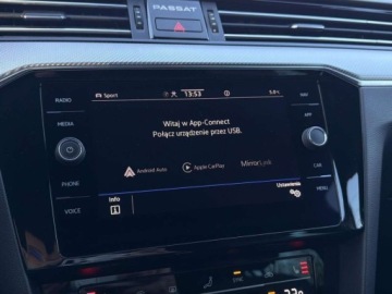 Volkswagen Passat B8 Variant Facelifting 2.0 TDI SCR 200KM 2022 Volkswagen Passat R-Line 4Mot. HarmanKardon LED Matrix Hak Kamera Cofania, zdjęcie 26