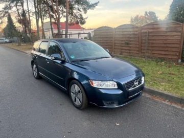 Volvo V50 1.6 DRIVe 109KM 2010 VOLVO V50 1.6 d 110 KM tylko 135552km STAN PERFEKCYJNY, zdjęcie 6