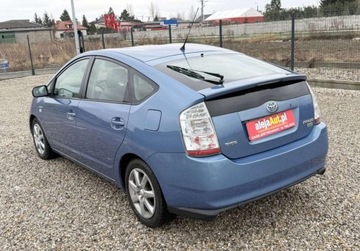 Toyota Prius II 2007 Toyota Prius 1.5 HYB 78 KM Bogaty 179.000 km Warszawa 1.5 Hybryda, zdjęcie 4