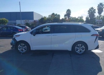 Toyota Sienna III 2023 Toyota Sienna 2023, 2.5L, 4x4, XSE, od ubezpieczalni, zdjęcie 7