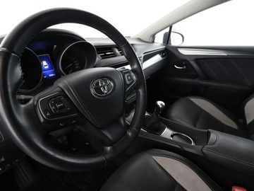 Toyota Avensis III Wagon Facelifting 2015 1.8 Valvematic 147KM 2016 Toyota Avensis niski przebieg skóra navi grzane, zdjęcie 13