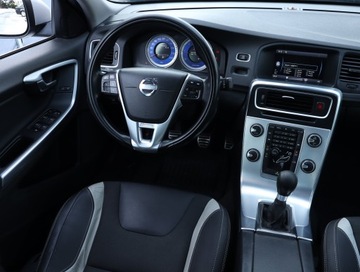 Volvo S60 II Sedan 1.6 D2 115KM 2011 Volvo S60 DRIVe, Navi, Klima, Klimatronic, zdjęcie 6