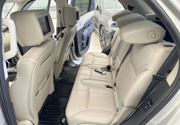 Land Rover Discovery V Terenowy 3.0 TD6 258KM 2017 Land Rover Discovery 4x4 Discovery 3.0 D 258 KM Salon PL Bezwypadkowy W-wa, zdjęcie 8